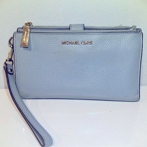 Michael Kors Jet Set Travel Double Zip Leather Wristlet Wallet 2019 Pale Blue
